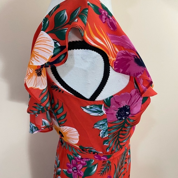 Francesca’s Pink Tropical Floral Boho Maxi Dress size Small NWT - Picture 7 of 13